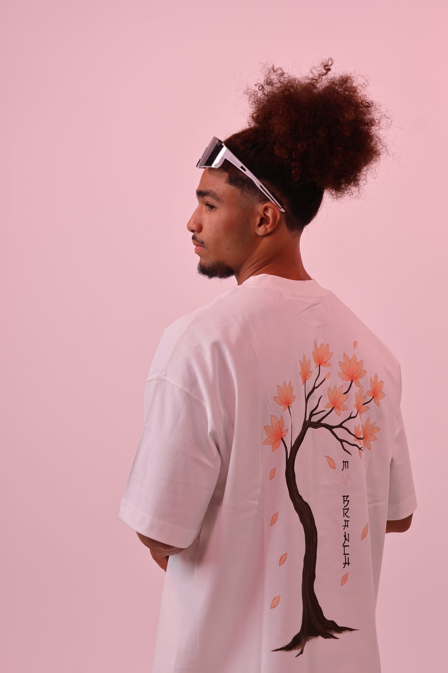 عالمي - الفصل الأول - تي شيرت ساكورا