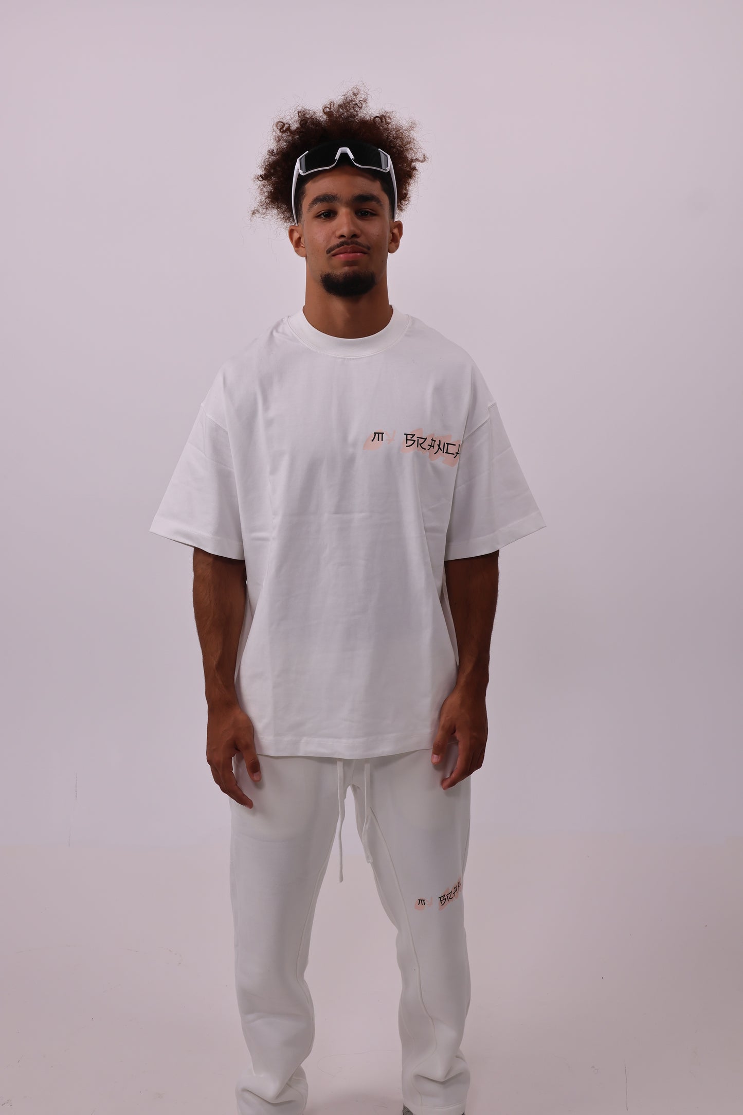 عالمي - الفصل الأول - تي شيرت ساكورا