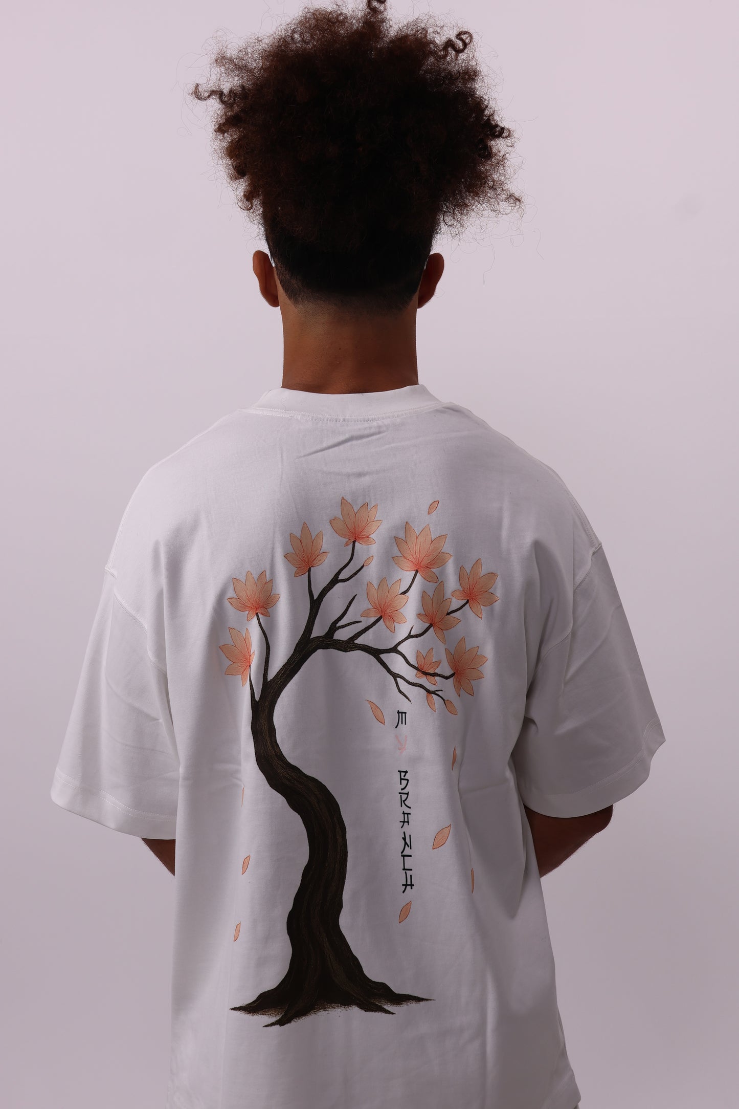 عالمي - الفصل الأول - تي شيرت ساكورا