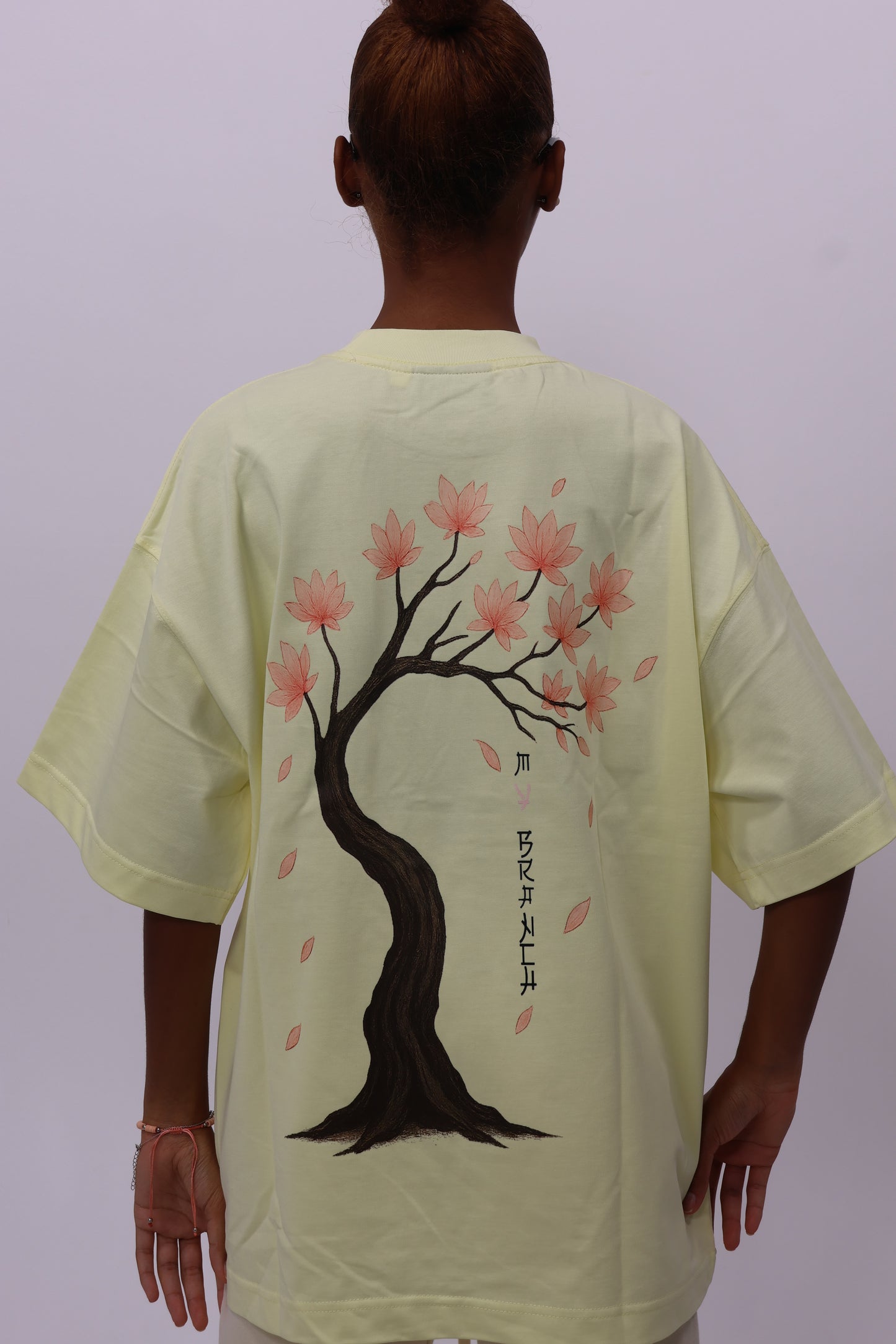 عالمي - الفصل الأول - تي شيرت ساكورا